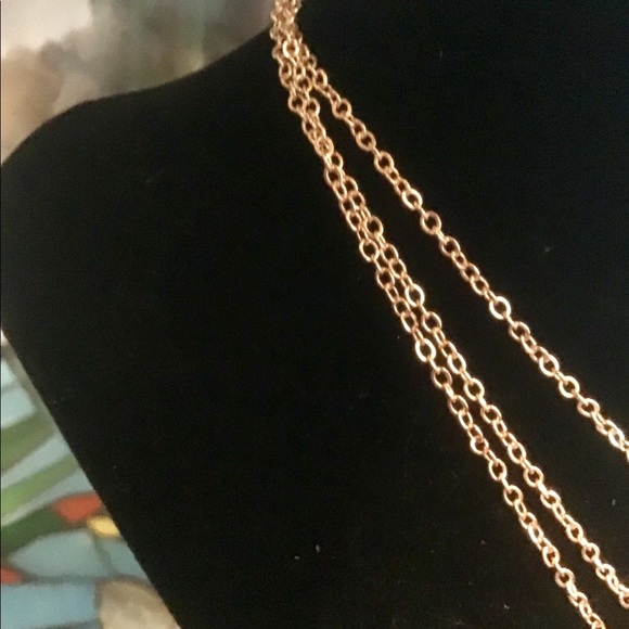 🥳SOLD! BNWT TRIPLE LAYER CRYSTAL BOHO NECKLACE - Picture 4 of 5